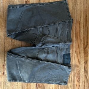 Gray colored Levi’s 511 32x32.